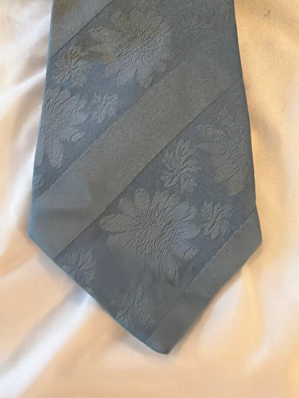 Vintage Superba Light Blue Floral Stripe Necktie 100% Polyester Men's USA Tie